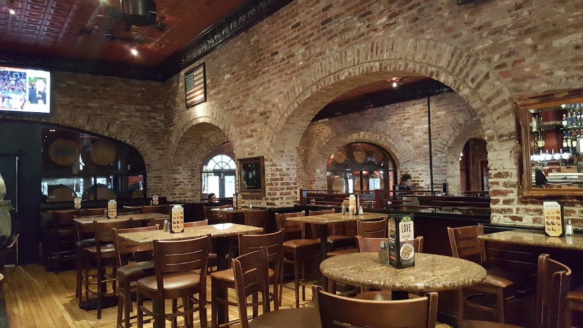 BJ's Restaurant & Brewhouse photo 1