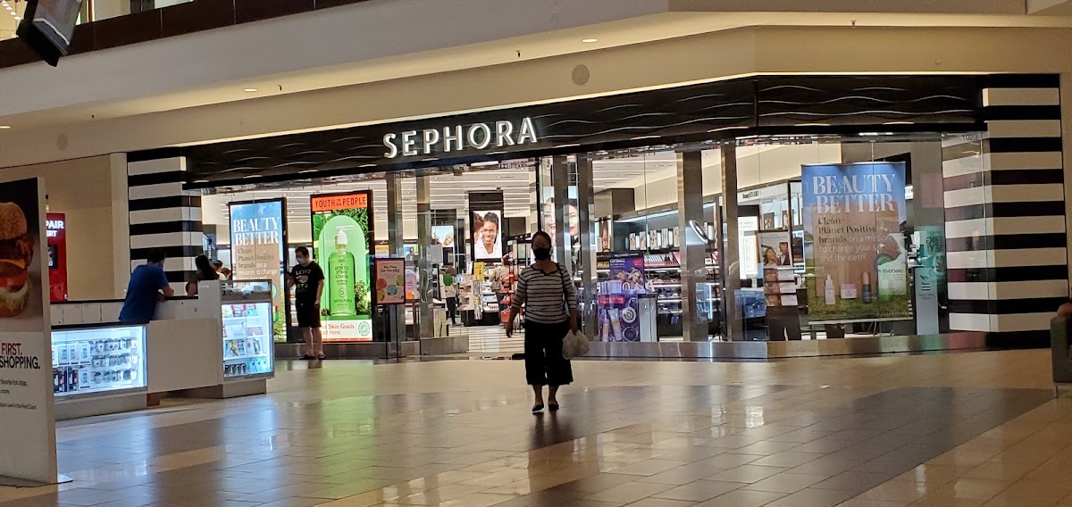 Brea Mall photo 1